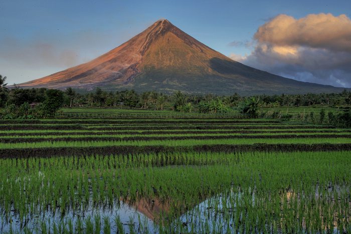 Image of Mayon Volcano, Philippines